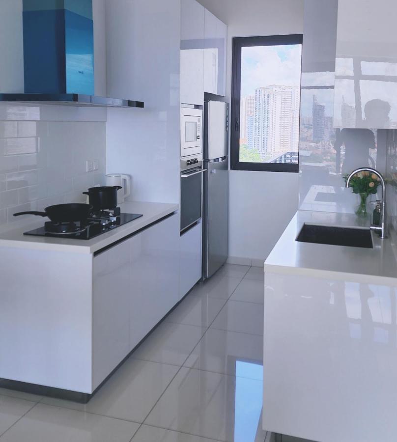 Skypool With Seaview 8Pax Beacon Executive Suites - Georgetown City Centre - 3Km To Komtar Екстериор снимка
