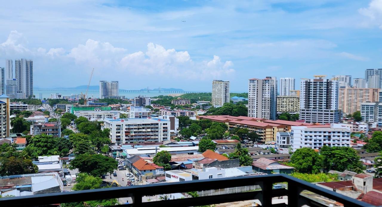 Skypool With Seaview 8Pax Beacon Executive Suites - Georgetown City Centre - 3Km To Komtar Екстериор снимка