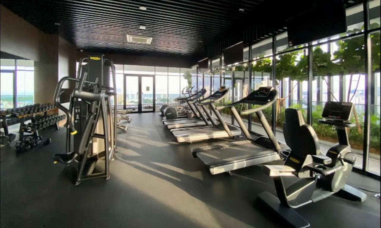 Skypool With Seaview 8Pax Beacon Executive Suites - Georgetown City Centre - 3Km To Komtar Екстериор снимка